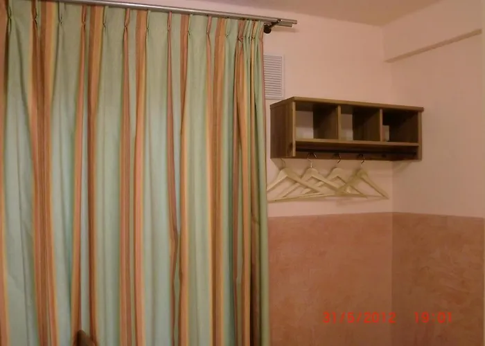 Ξενοδοχείο Budget Neutraal